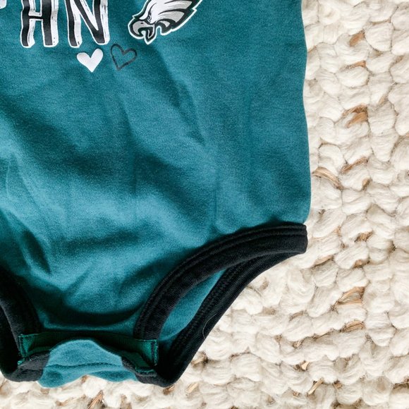 NFL Eagles Green Onesie - Picture 3 of 5